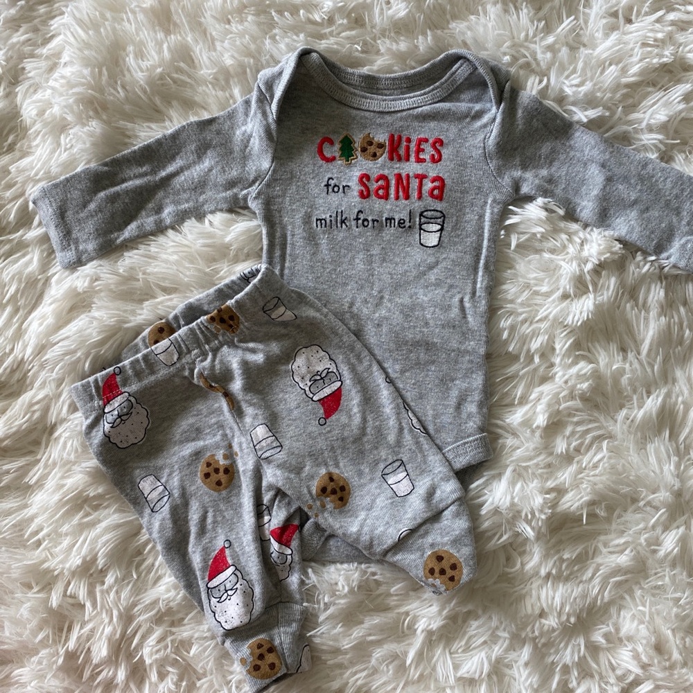 Just One You Carters Santa  Milk and cookies set Sz. Newborn